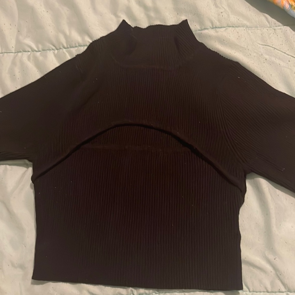LIGHTLY WORN black peekaboo crop top